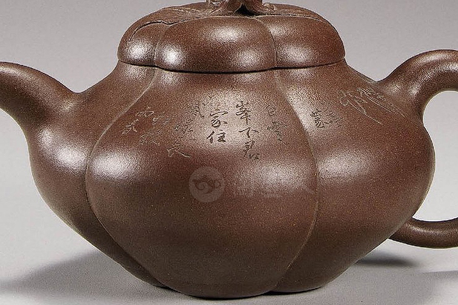 上合桃壶(陈少亭刻)