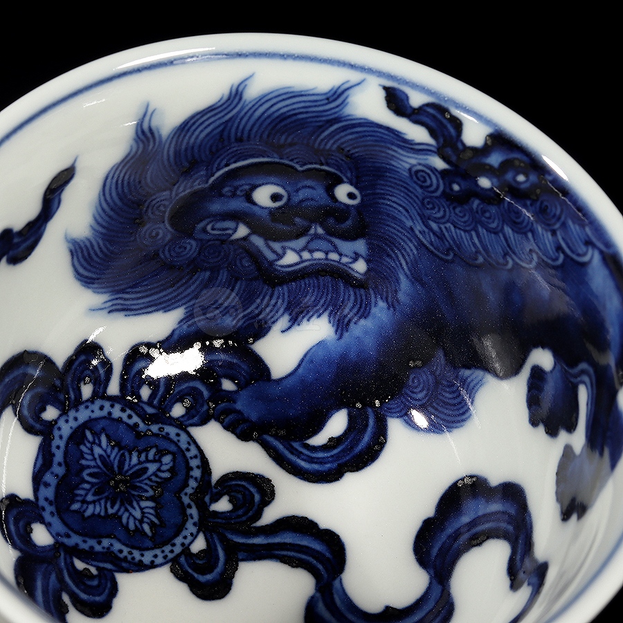 狮戏绣球品茗杯