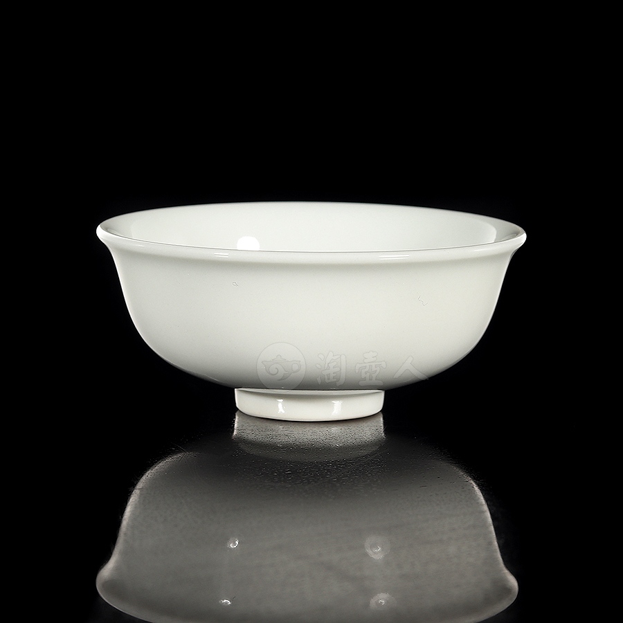 青花矾红寿桃杯