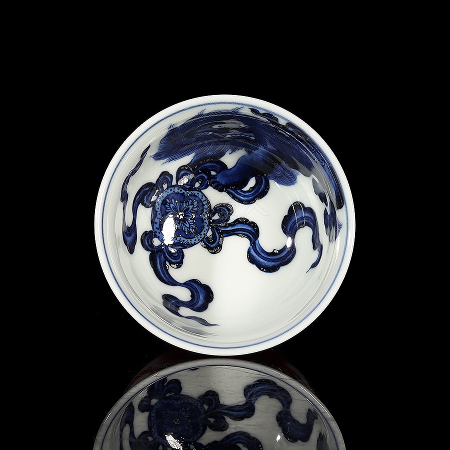 狮戏绣球品茗杯