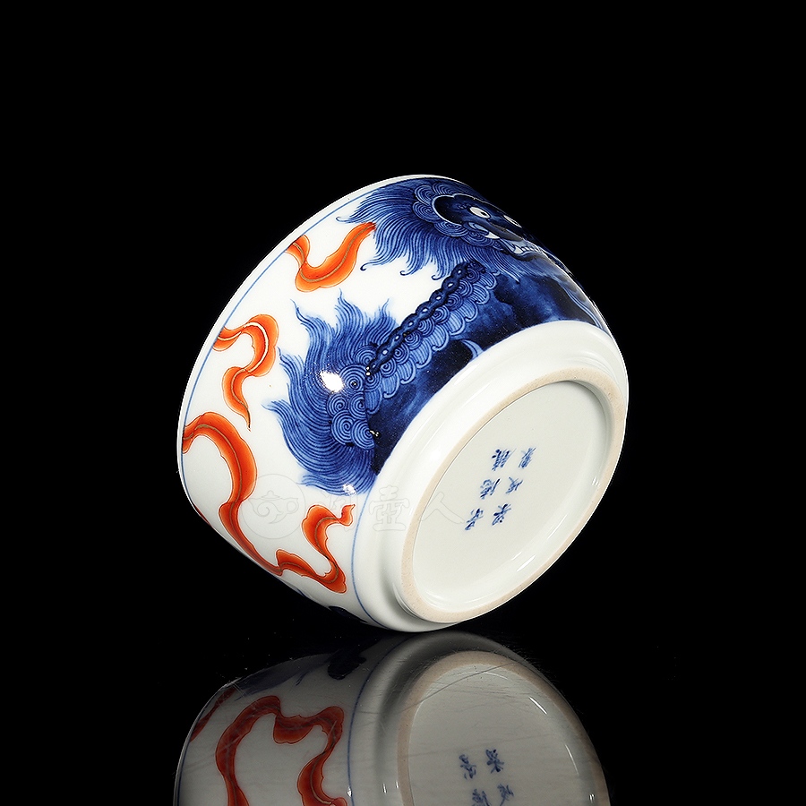 双狮戏珠品茗杯