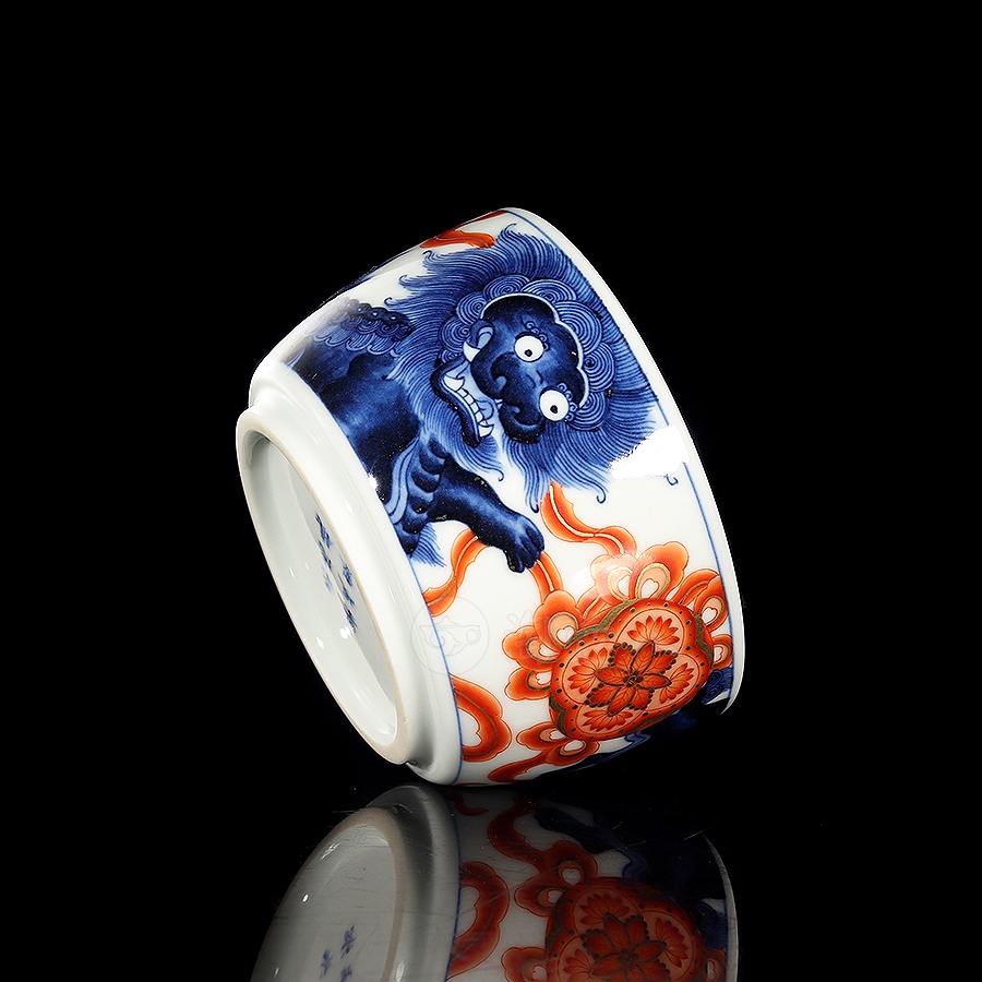 双狮戏珠品茗杯