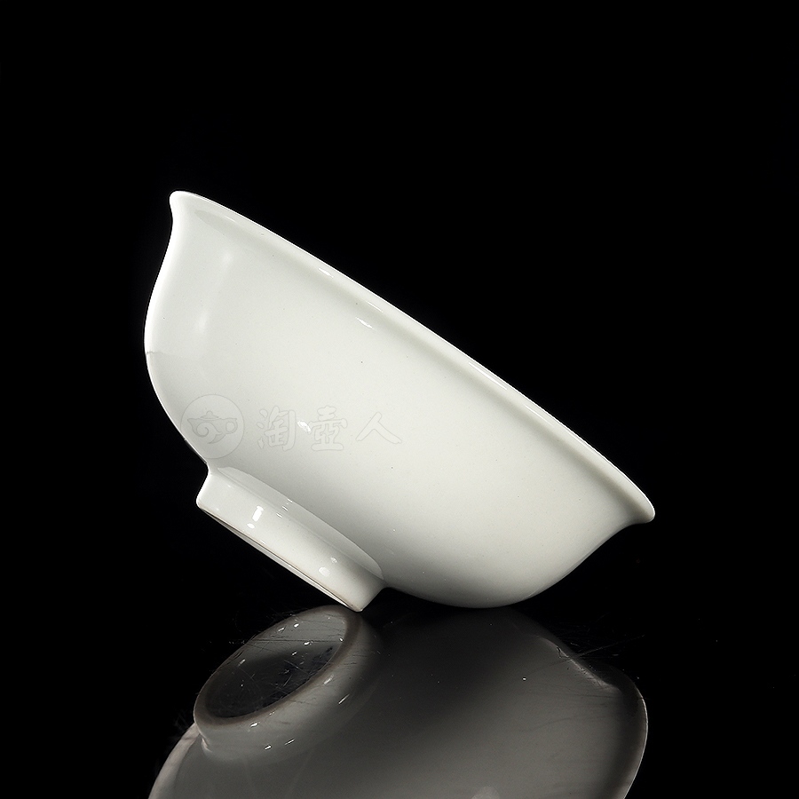 青花矾红花生杯