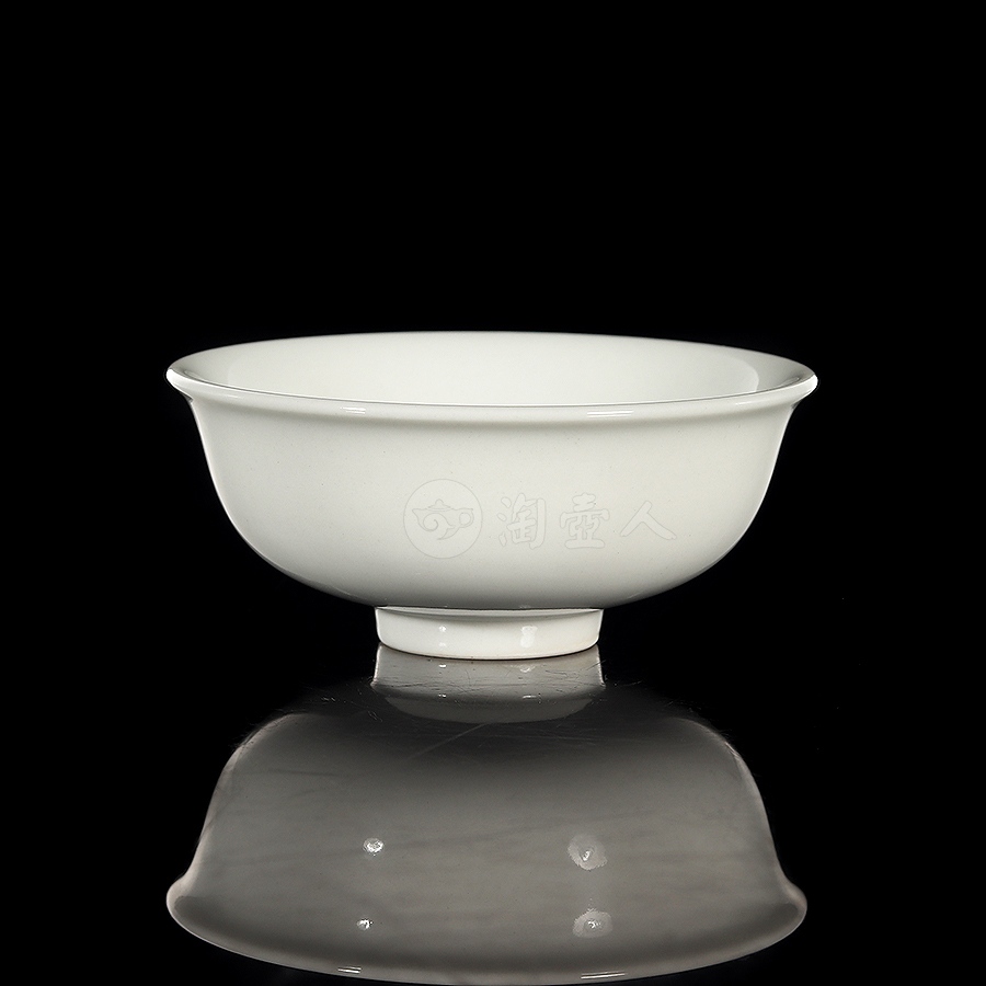 青花矾红花生杯