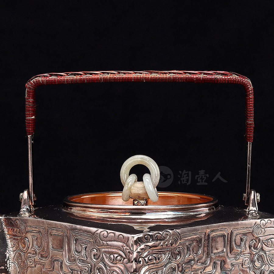 四方饕餮纹提梁