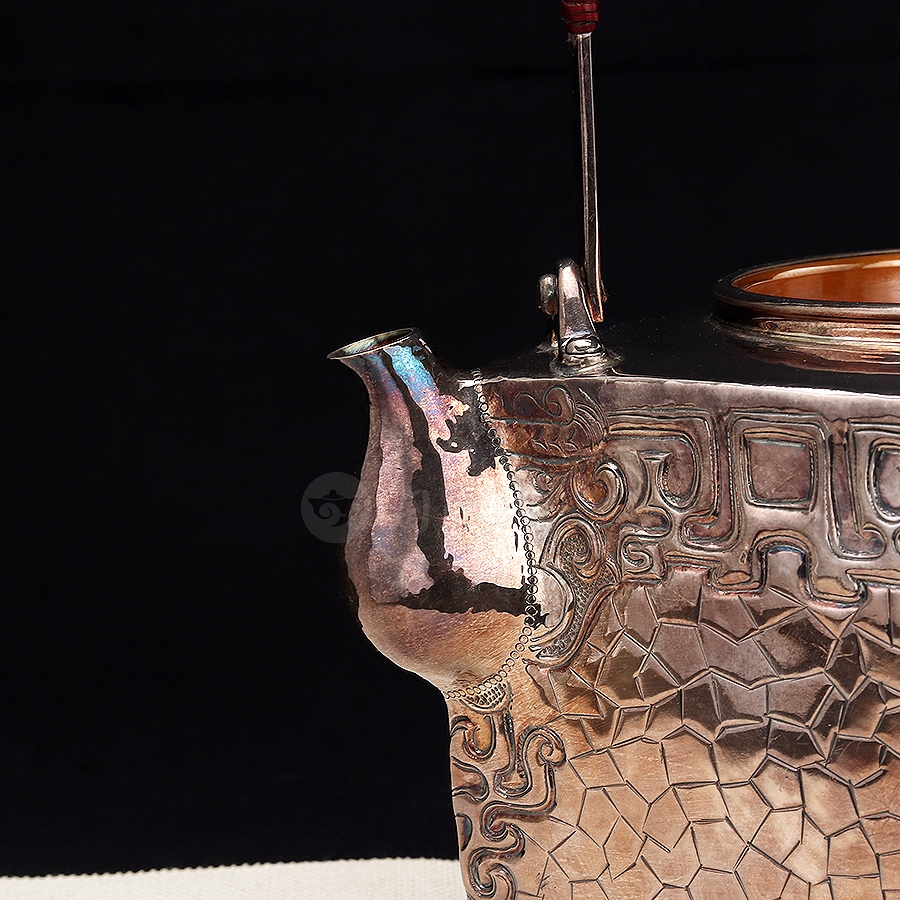 四方饕餮纹提梁