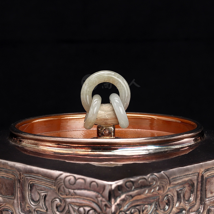 四方饕餮纹提梁