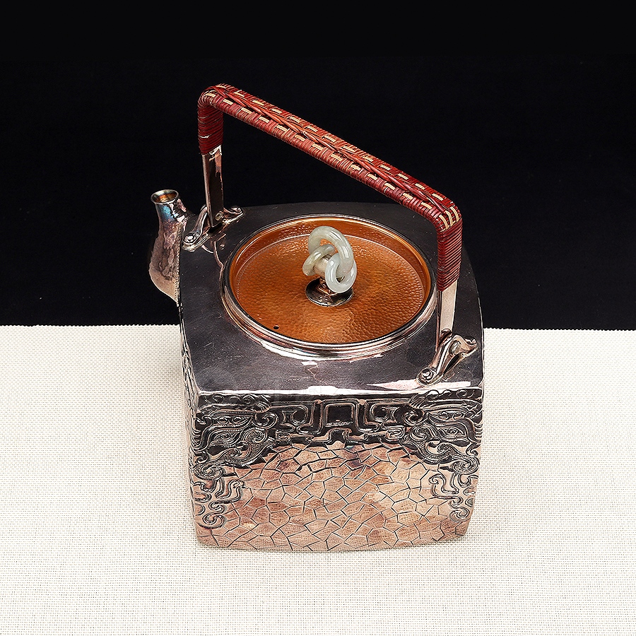 四方饕餮纹提梁