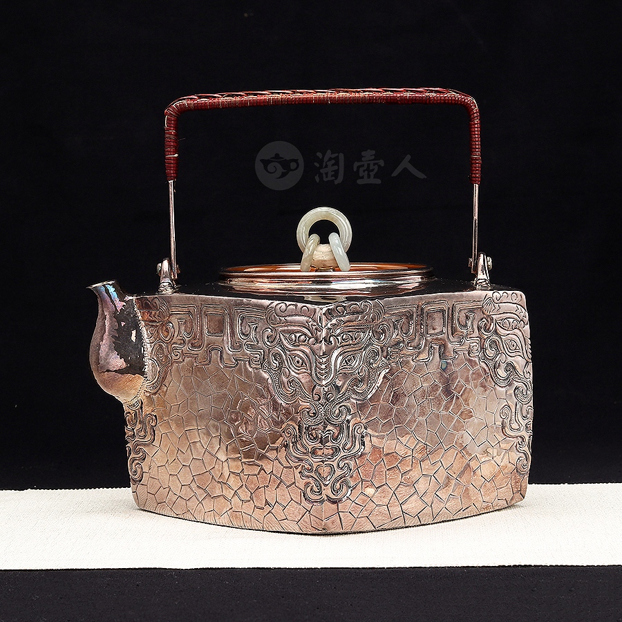 四方饕餮纹提梁