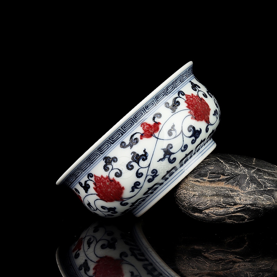 炉式杯·青花釉里红缠枝莲