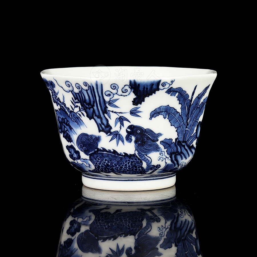 青花麒麟八方杯