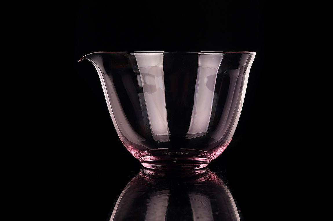 粉色水滴玻璃公道杯