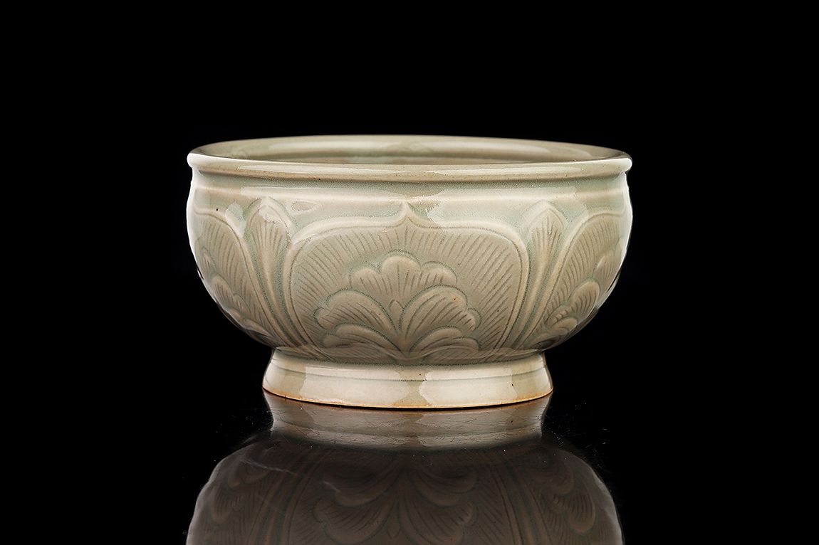 双鹦鹉纹大叶盏