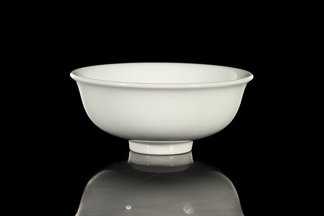 青花矾红花生杯