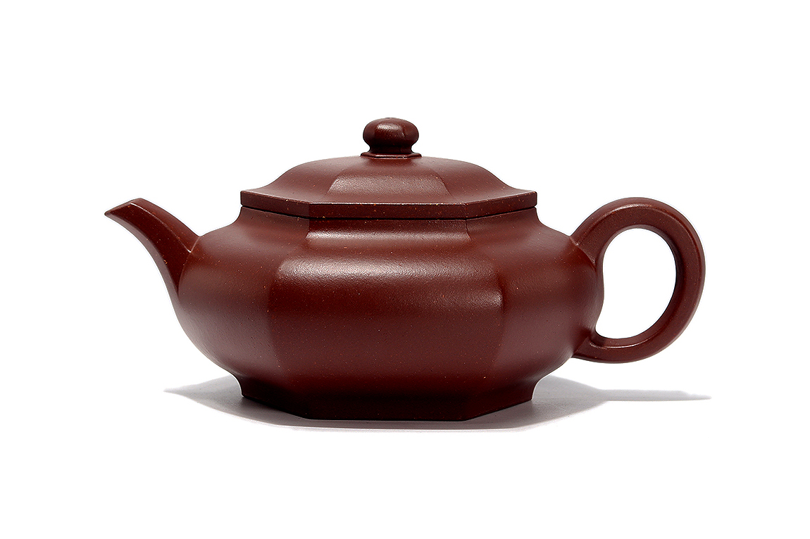 孟莹莹制《龙纹六方壶》