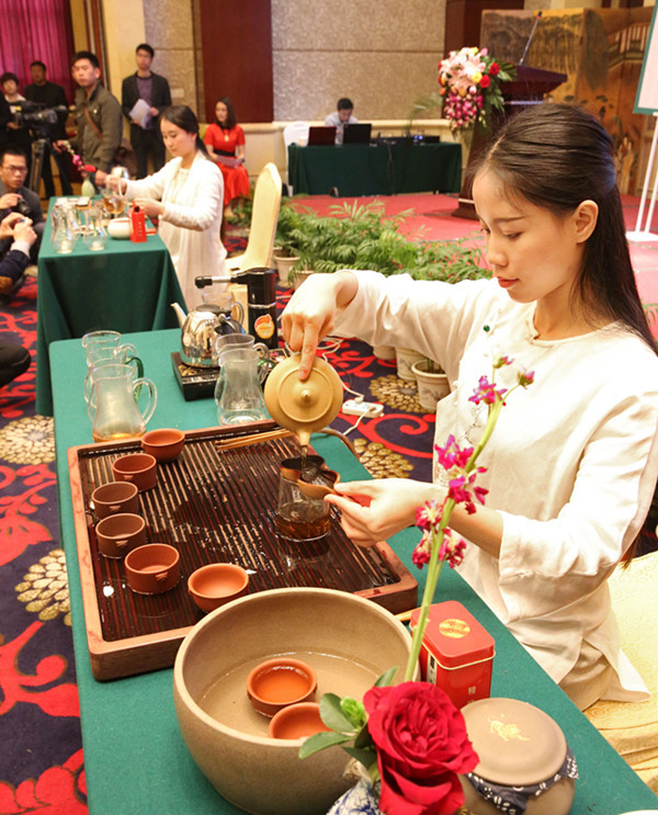 九大茶场宜兴斗茶比拼形色香气味(图)
