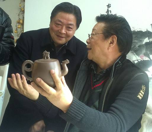 创作九二共识紫砂壶为促进两岸和平统一发展接地气