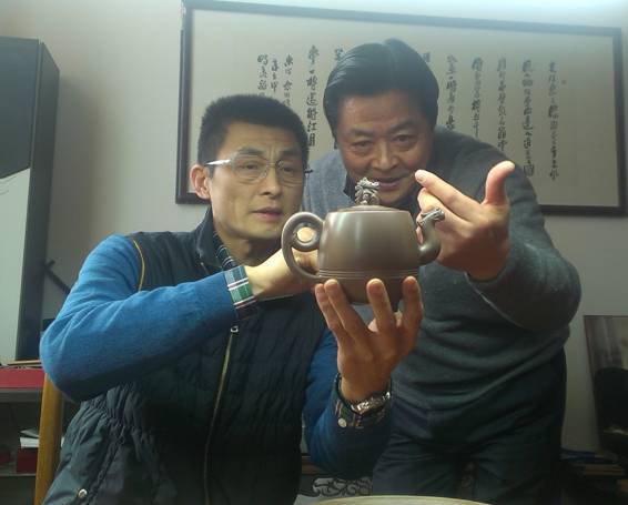 创作九二共识紫砂壶为促进两岸和平统一发展接地气