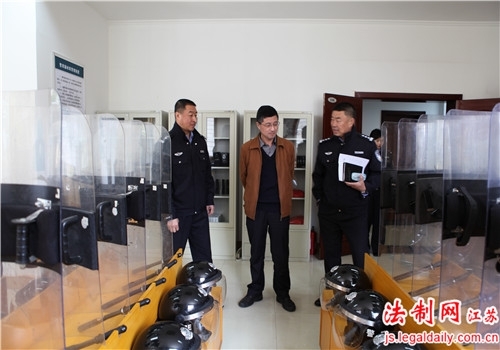 江苏省高院司法警察总队司法安全检查组赴宜兴法院检查指导工作