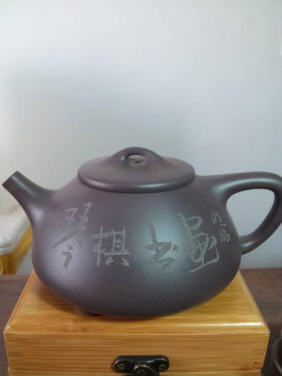 缘的际遇--记程霞紫砂艺术
