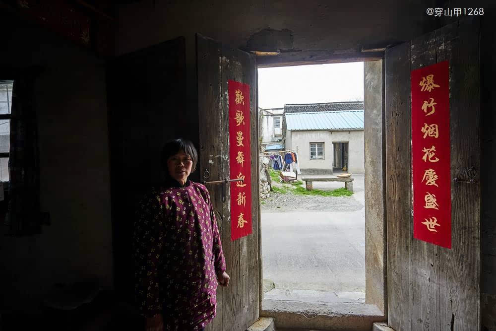 宜兴茶乡的湖父老街