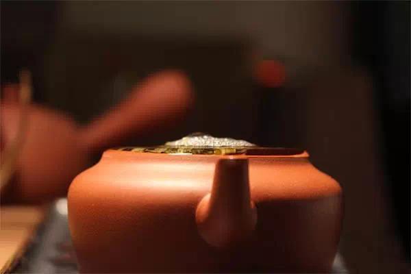 【实用】紫砂壶吐黑的原因及去黑方法