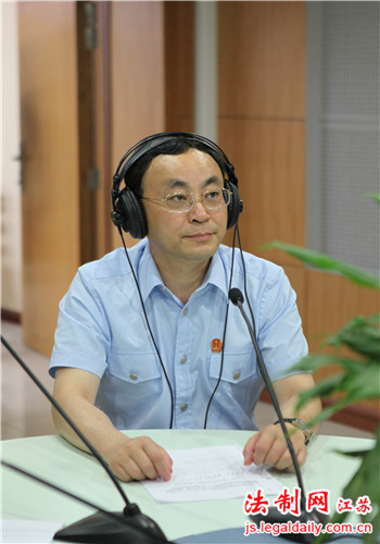 宜兴法院受邀走进政风行风热线