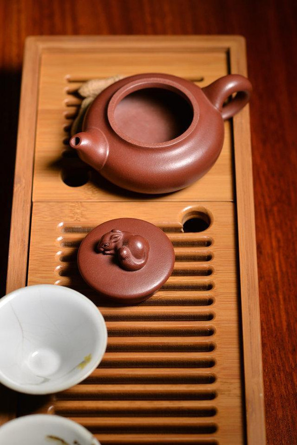 张彩英:紫砂壶《天长地久》传承茶文化