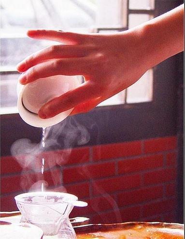 功夫茶为何选择紫砂小圆壶呢