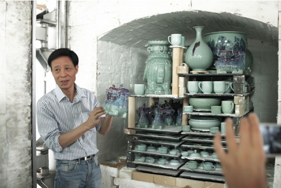 宜兴青瓷谈青窑艺入藏无锡市博物院