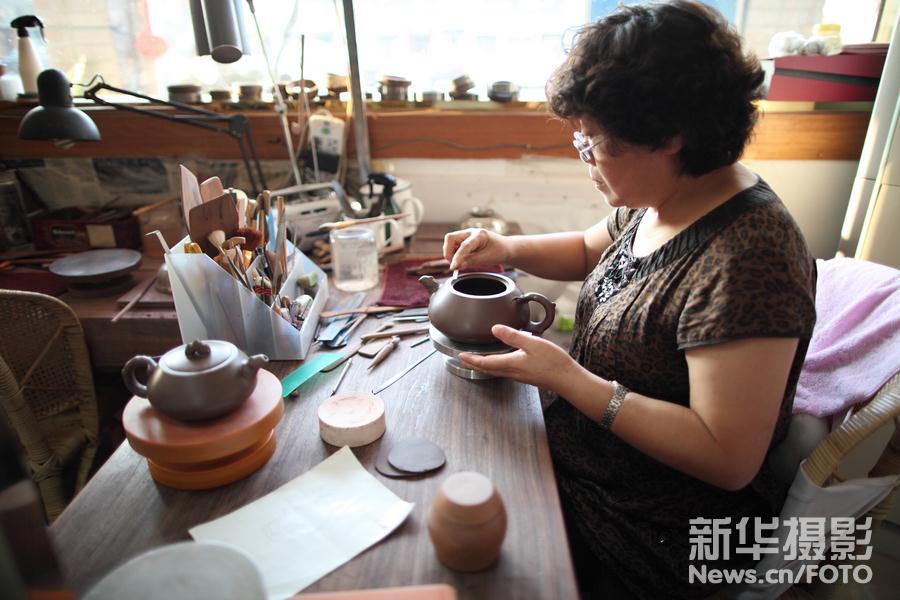 宜兴紫砂手工艺的传统与现实