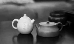 丁已的百余把紫砂壶(组图)