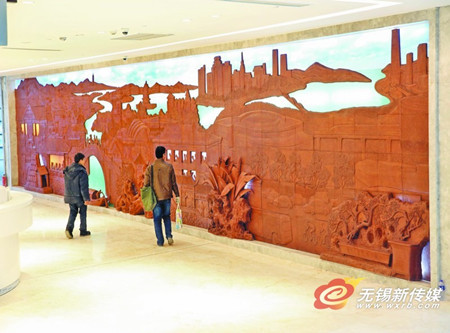 紫砂壁画穿越古今为新图书馆添文气