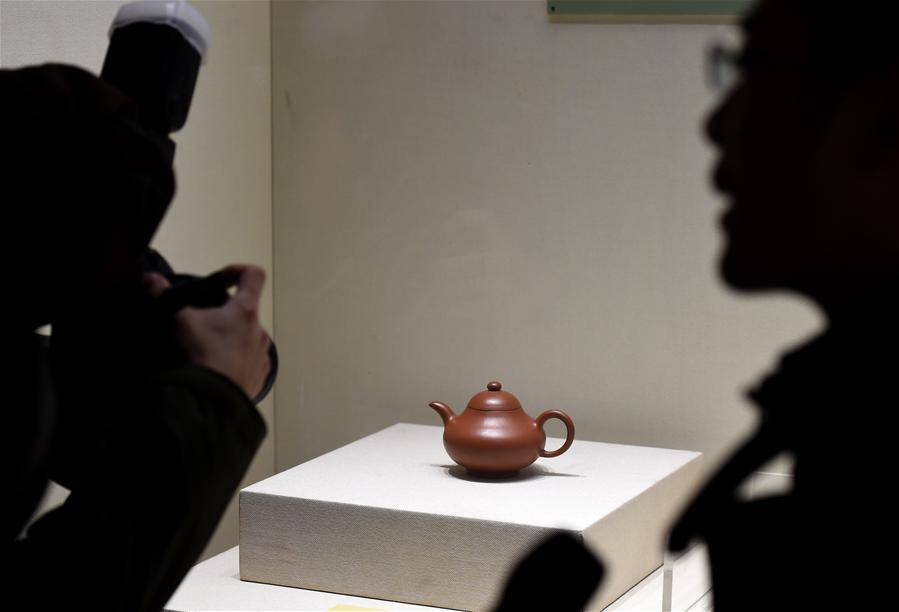 沈阳故宫举行紫砂艺术展