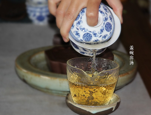 【多图】盖碗和紫砂壶冲泡普洱茶的方法