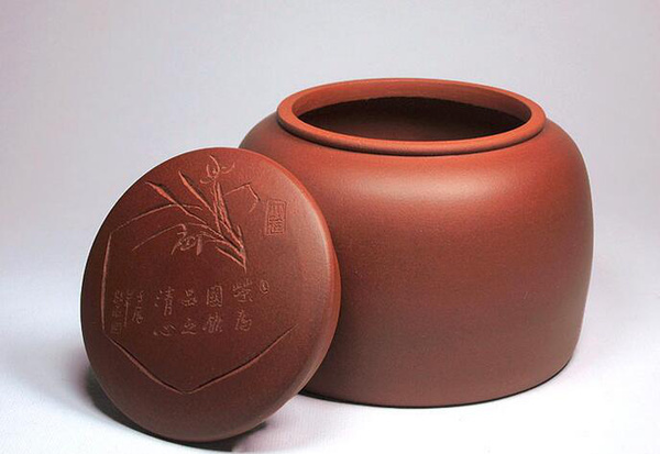 关于紫砂罐存放普洱茶的解答