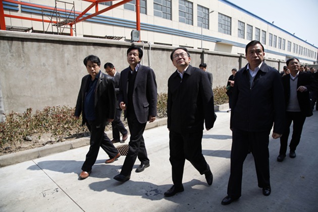 无锡市委书记李小敏前往宜兴调研