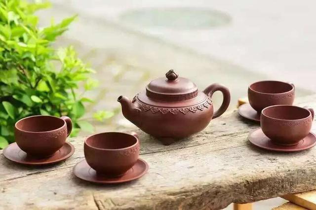 紫砂色彩与泡茶的关系