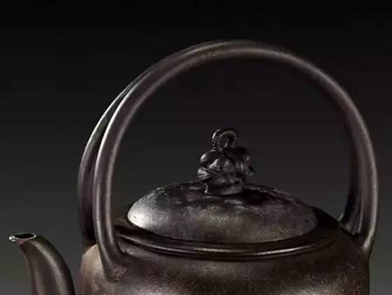 紫砂壶的壶把隐藏什么信息