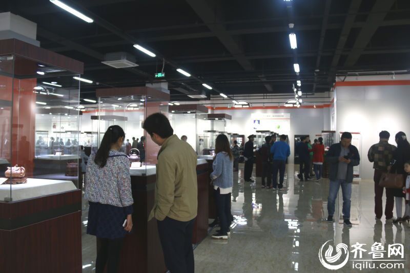 阳羡壶汶河水•顾景舟传人潍坊紫砂展在齐鲁酒地隆重举行