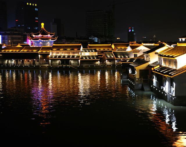 行尽江南是宜兴,慢行湖父深醉氧