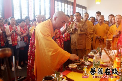 江苏省宜兴临津禅寺露天大佛奠基暨地藏菩萨开光法会举行