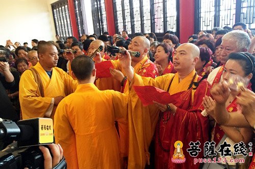 江苏省宜兴临津禅寺露天大佛奠基暨地藏菩萨开光法会举行