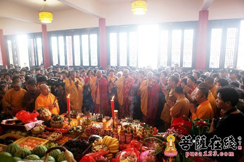 江苏省宜兴临津禅寺露天大佛奠基暨地藏菩萨开光法会举行