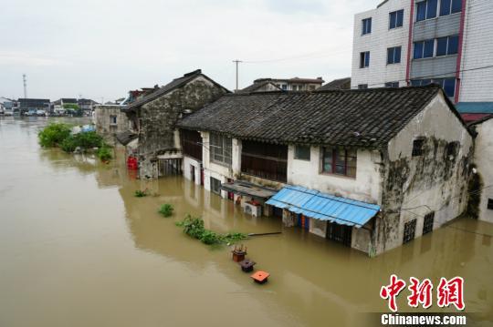 探访水中宜兴:紫砂土以前用来做壶,现在用来挡水