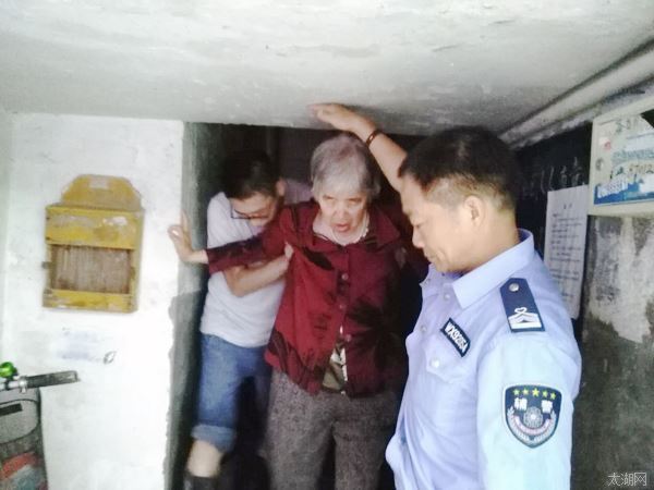 宜兴:农机青年志愿者积极投身抗洪救灾