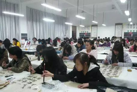 关于公布首批宜兴市书法院推荐书法培训点的启事