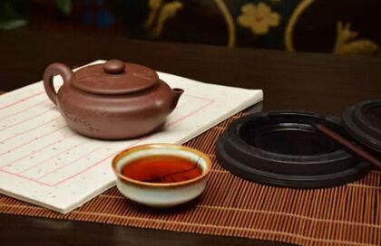 如何泡上一壶茶,让紫砂壶留住淡淡茶香得心静