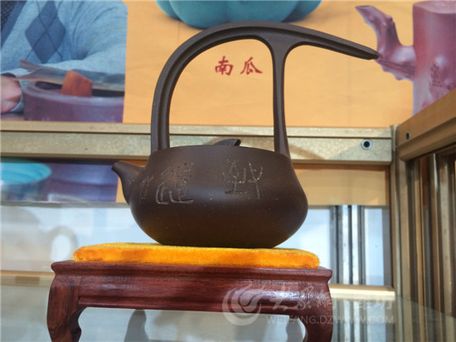 大陆文创产品精品连连宜兴紫砂大师携力作亮相鲁台会