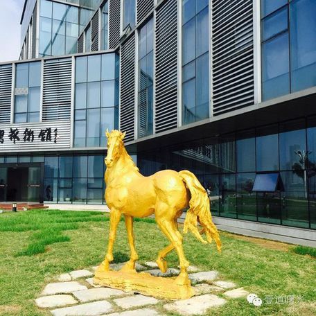 王曙光《访宜兴徐悲鸿艺术馆》